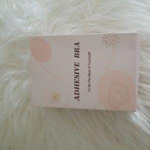 Adhesive bra